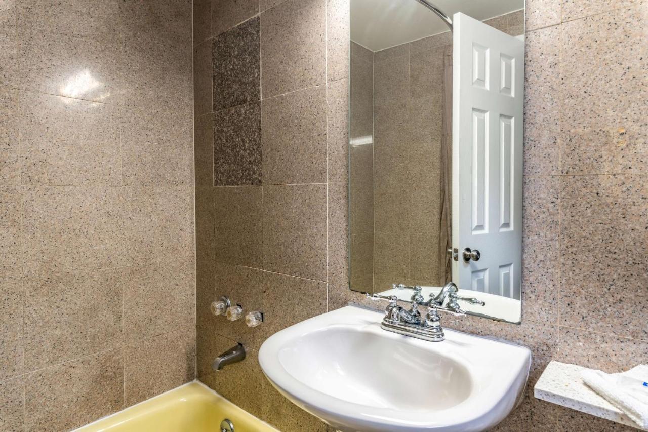Motel 6-Elmsford, Ny - White Plains Екстер'єр фото