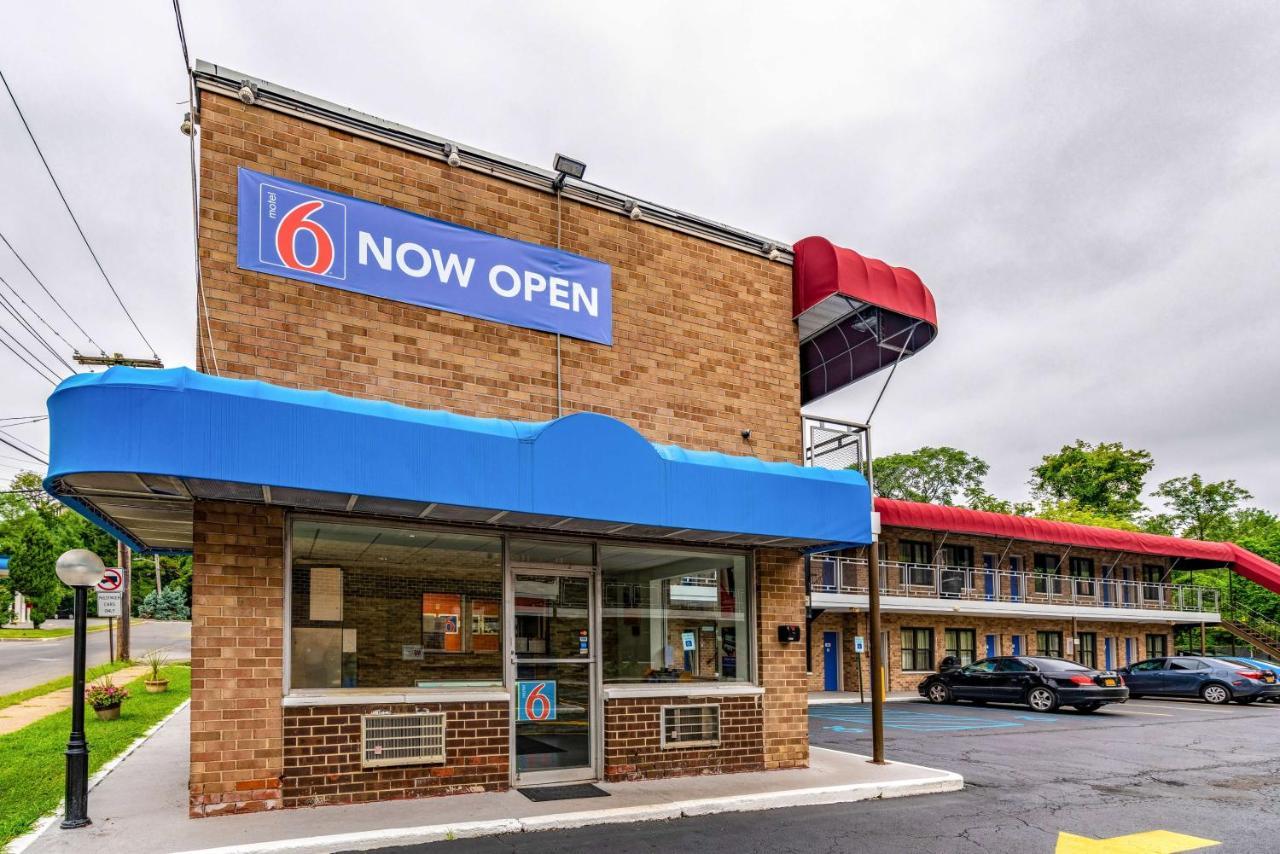 Motel 6-Elmsford, Ny - White Plains Екстер'єр фото