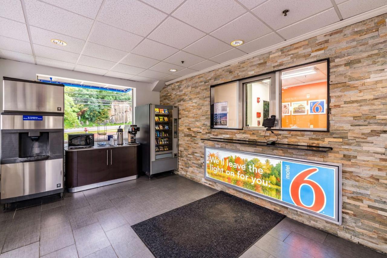 Motel 6-Elmsford, Ny - White Plains Екстер'єр фото