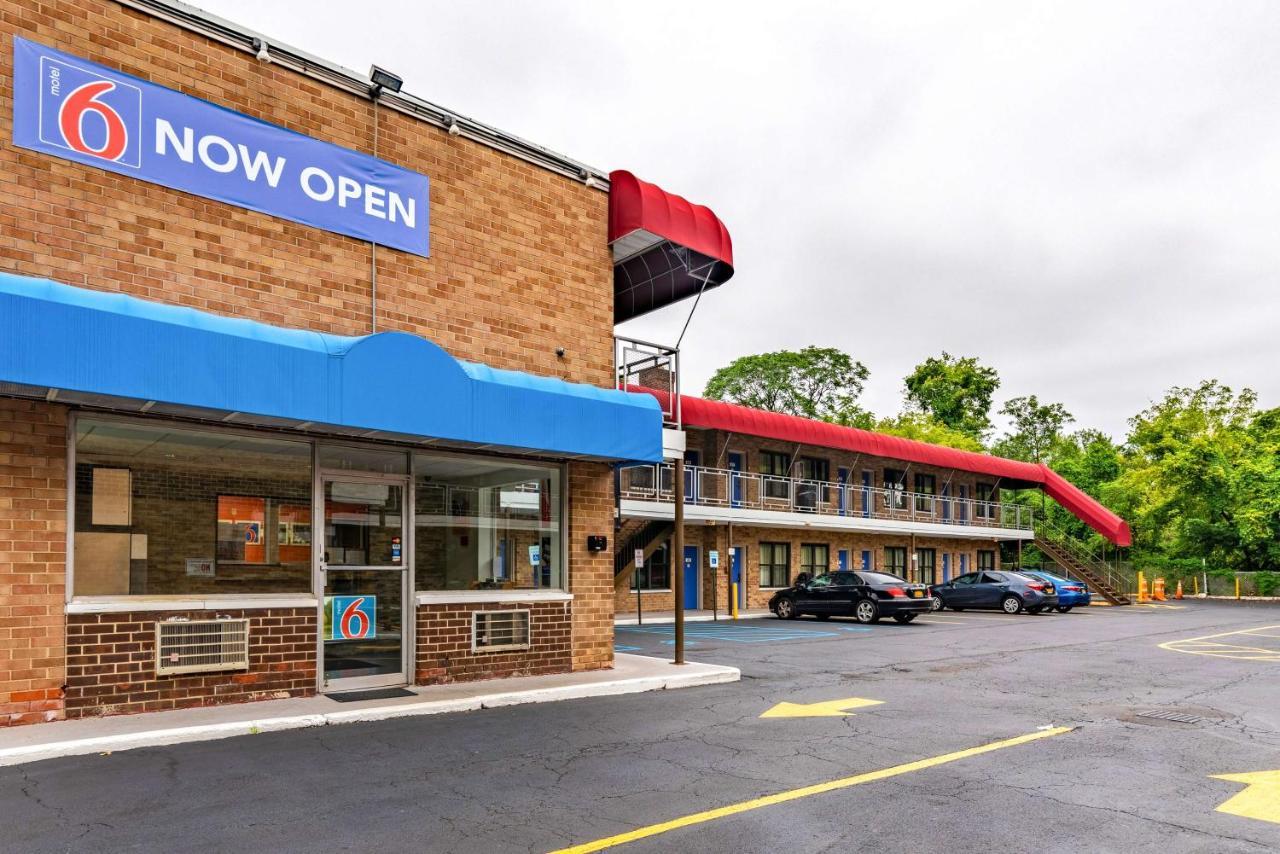 Motel 6-Elmsford, Ny - White Plains Екстер'єр фото