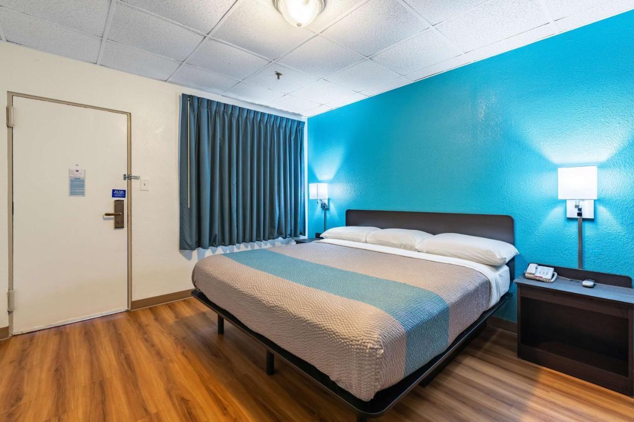 Motel 6-Elmsford, Ny - White Plains Екстер'єр фото