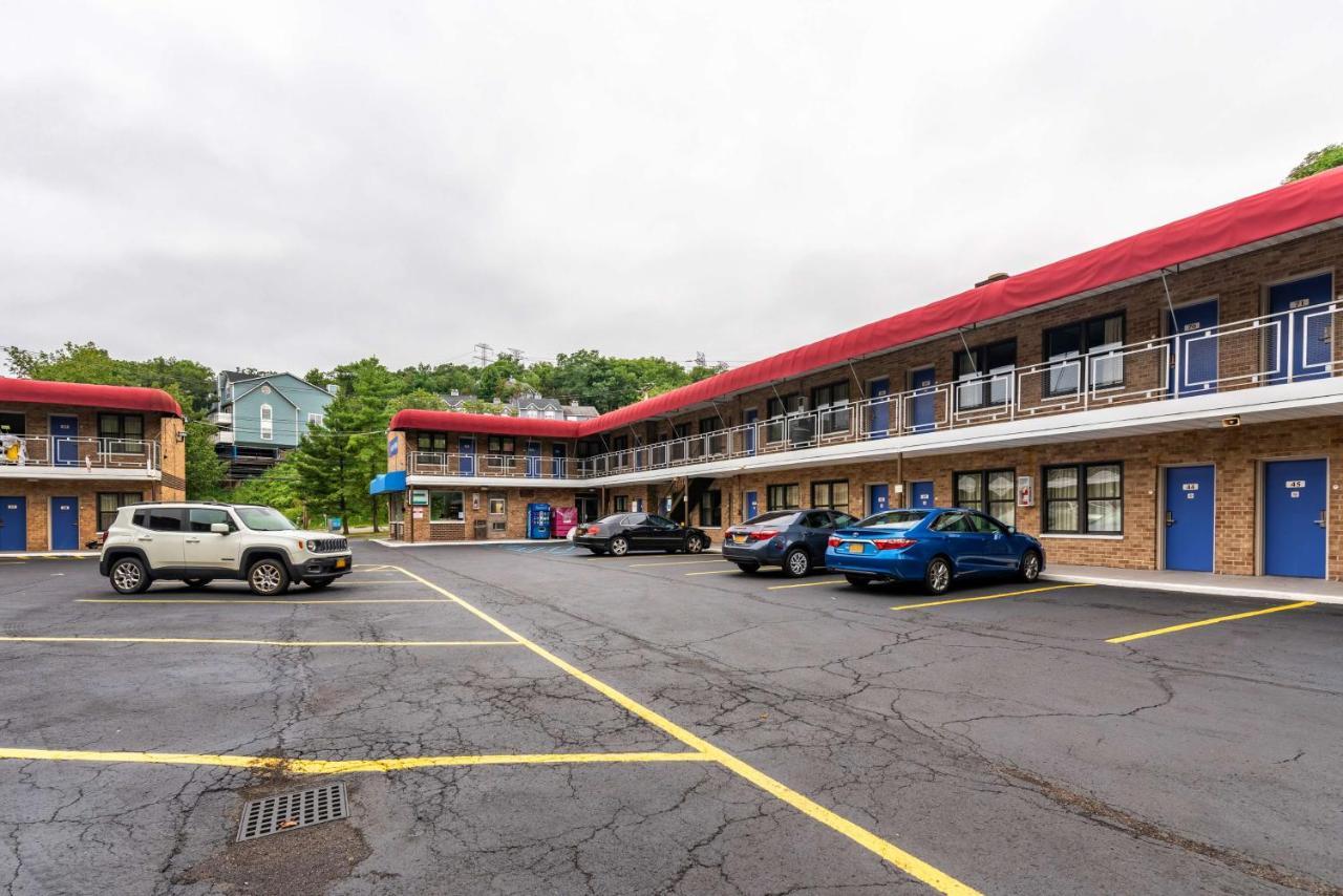 Motel 6-Elmsford, Ny - White Plains Екстер'єр фото
